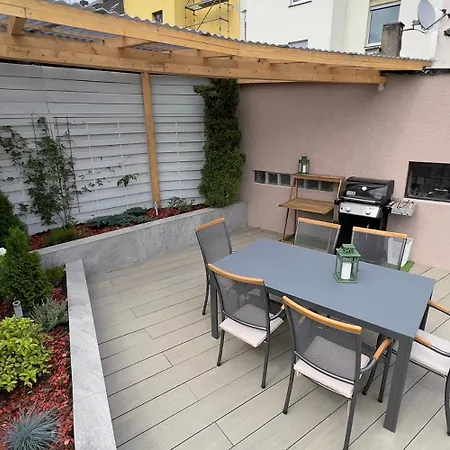 Ferienwohnung Big Flat With Fresh Renovation, Free Parking, Sonyps, Netflix Duisburg Exterior foto