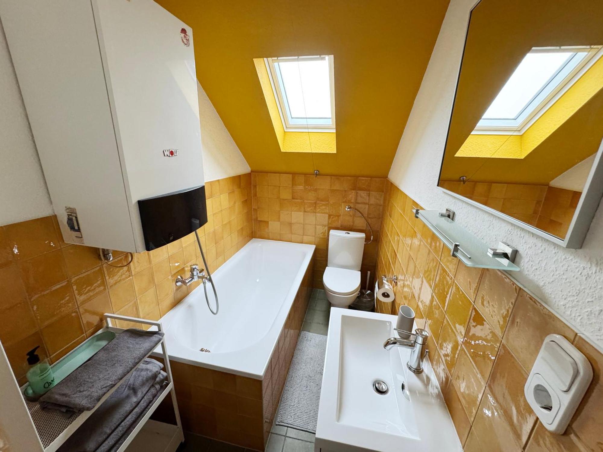 Big Flat With Fresh Renovation, Free Parking, Sonyps, Netflix