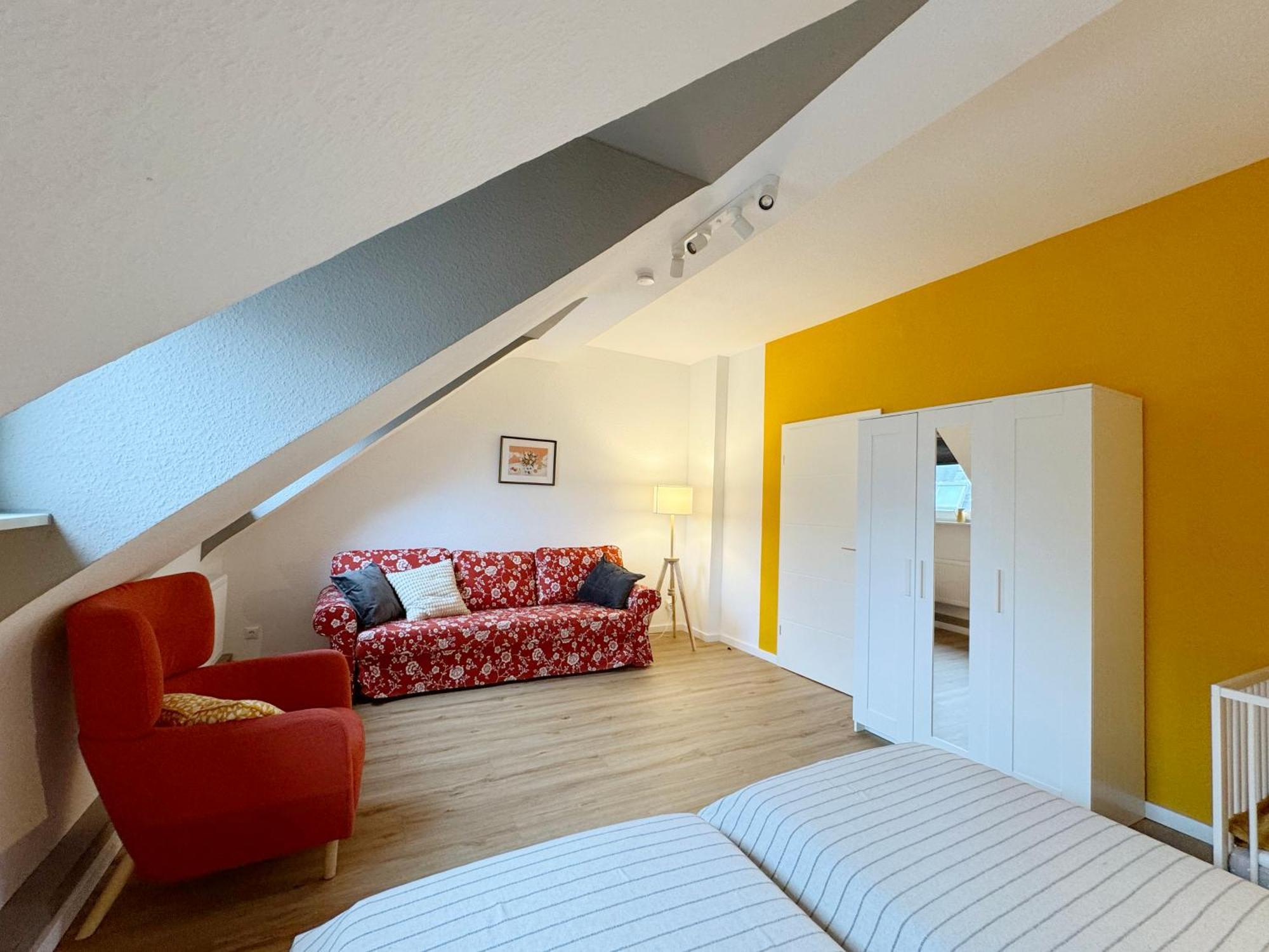 Апартаменты Big Flat With Fresh Renovation, Free Parking, Sonyps, Netflix