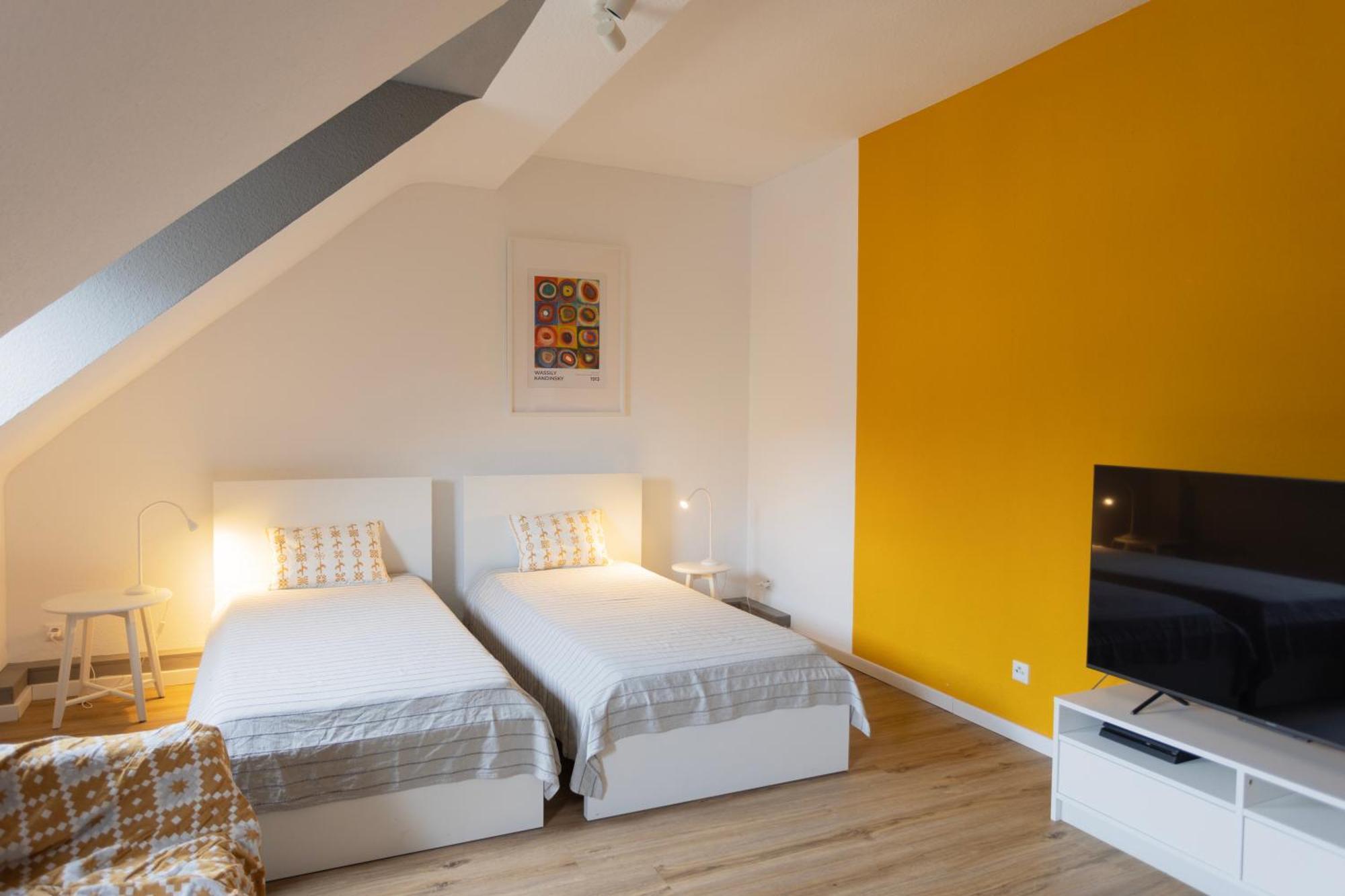 Апартаменты Big Flat With Fresh Renovation, Free Parking, Sonyps, Netflix *